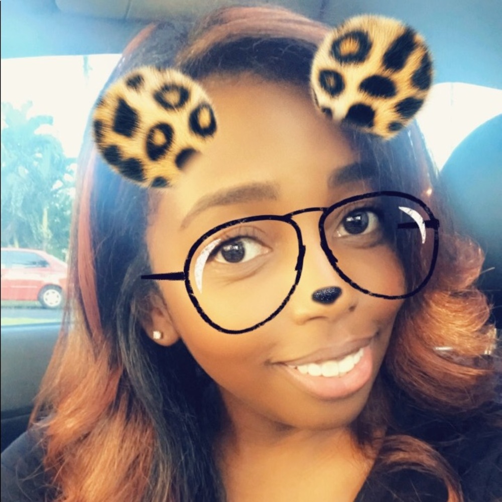 Meet your Posher, Gina